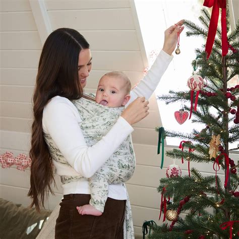 The New Parent’s Holiday Checklist – Solly Baby
