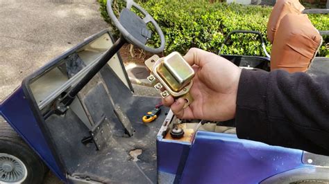 Testing Alternator Voltage Regulator 的图像结果