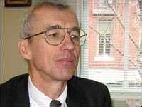 Key Figure: Intelligence Downplayed in Iraq Policy : NPR