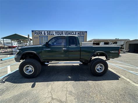 Truck for sale: 2000 Toyota Tacoma SR5 4X4 SB Pickup in Lodi Stockton CA - Lodi Park and Sell