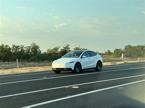 Tesla launches MultiPass to simplify charging at non-Tesla stations