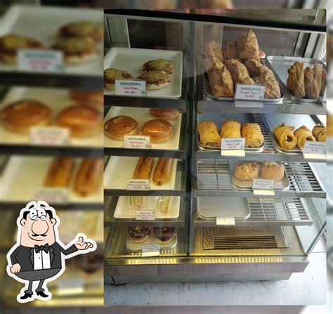 Monginis Cake Shop, Shirdi - Restaurant reviews