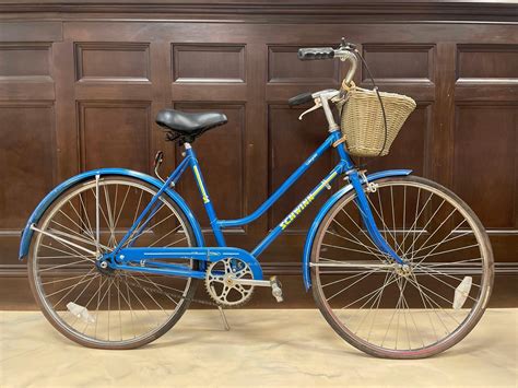 At Auction: Womens Schwinn Collegiate 3 Speed Bicycle