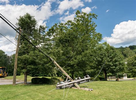 Downed and Dangerous Power Lines - Great Lakes Energy