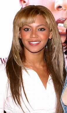 Popular Hairstyles For by 17 Popular Hairstyles You Ll Remember From The 2000 S Popular Hairstyles For