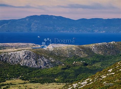 Zemljište s fascinantnim pogledom, poljoprivredno zemljište, površina ...