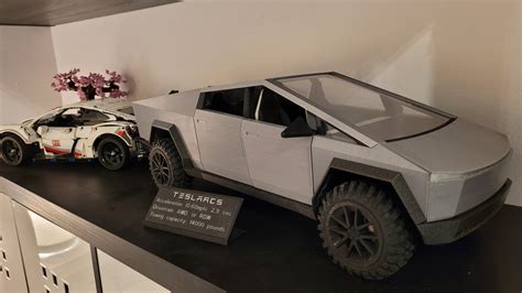 Tesla Cybertruck RC - TeslaRCs - Tesla Cybertruck RC cars