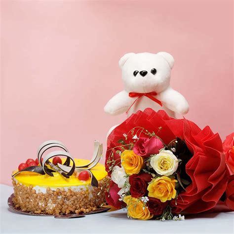 Palatable Love | Order Palatable Love Hamper Online - OyeGifts
