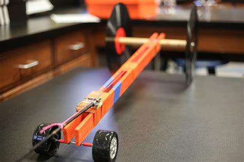 8th Grade Builds Mousetrap Cars - The Brook Hill School