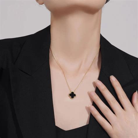 Salve Dainty Black Clover Pendant Necklace