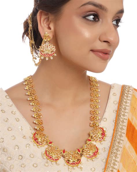 Apsara Bridal Crescent Moon Enameled Necklace Set – VOYLLA