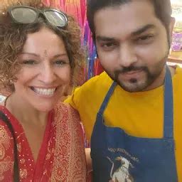 Bombay Sweet Shop - Candy store - Mumbai - Maharashtra | Yappe.in