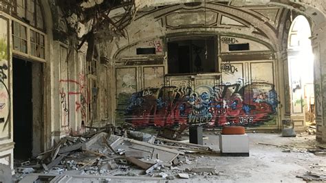 $1.7M proposal would start rehab of historic Lee Plaza