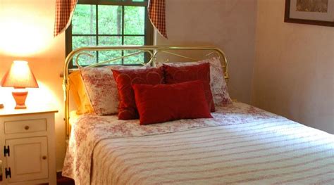 FOUR SEASONS CABINS (Logan, Ohio) - Campground Reviews & Photos ...