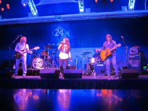 Stephanie Grace at Building 24 in Wyomissing, Pennsylvania - Country ...