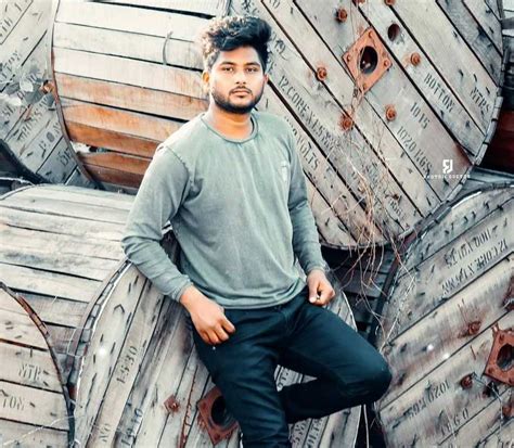 Ashish Raikwar Biography Place Influencer | Tring India