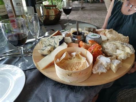 CHEZ MOUTIER (Thenac) - Specialty Inn Reviews, Photos, Rate Comparison ...