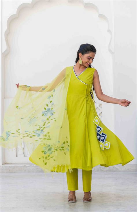 Suit Sets For Mehendi | Ethnic Suit Sets | Kohsh