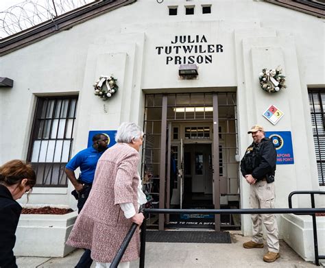 Roy S. Johnson: Kay Ivey’s legacy gets a much-deserved $1.2 billion ...