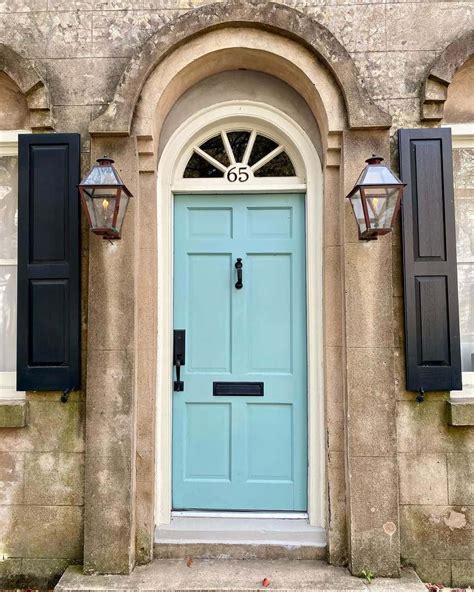 32 Inspiring Blue Front Door Ideas to Revive Your Home Exterior