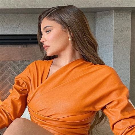 Beautiful Kylie Jenner HD Wallpaper