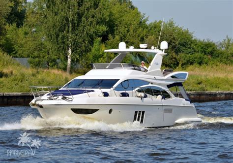 Яхта Azimut 58 - аренда в Москве и Подмосковье | Цена аренды яхты Азимут 58