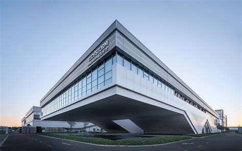 Industry Building 的图像结果