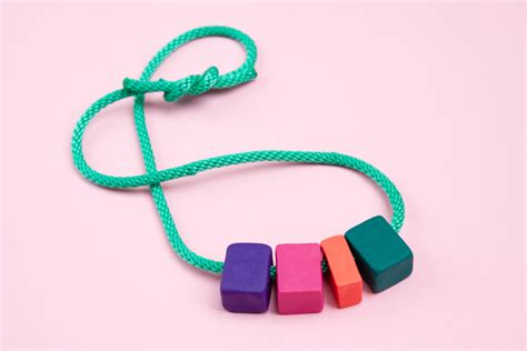 Polymer Clay Necklace Tutorial 的图像结果