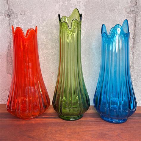 Pick-a-piece Le Smith Ribbed Swung Vase, Pink Glass, Mcm Decor, Blue ...