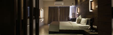 Home [www.bluehourstudios.in]