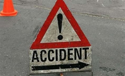 Navi Mumbai: One dies, two injured after car hits container on Panvel ...
