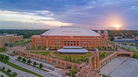 Dance the night away at these 20+ live music venues across DFW - FTWtoday