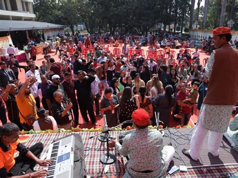 A large number of passengers will join from Godhra to Amritsar ...