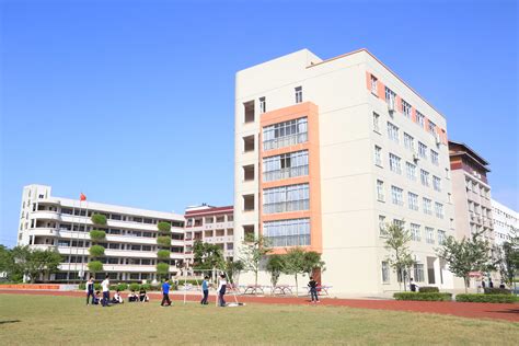 学校简介-柳州市民族高中