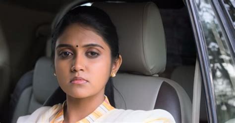 Kaagar movie review: Rinku Rajguru, Shashank Shende among the best ...
