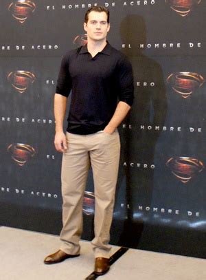 Henry Cavill Body Measurements Height Weight Biceps Shoe Size Vital ...