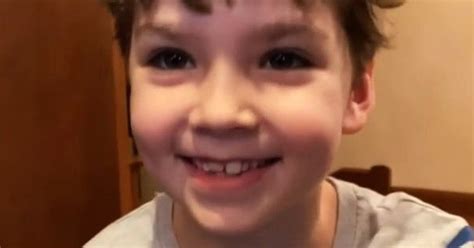 Как ловко Гарри управляется с дрелью и молотком! — Teletype