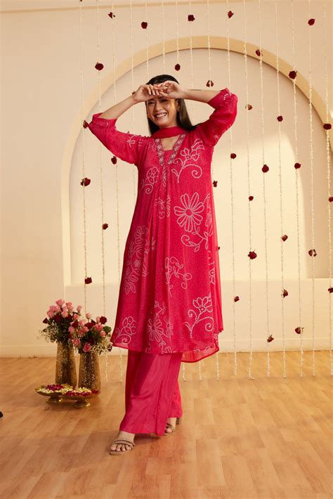 Shop Women’s Clothing Online India - Raisin