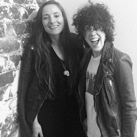 LP Singer Girlfriend 的图像结果