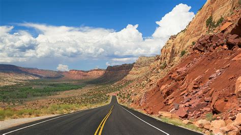 10 Most Scenic Road Trips To Take In Utah