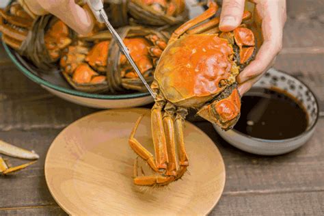 最正确吃螃蟹的方法，让您吃到爽，99％的人都不知道！