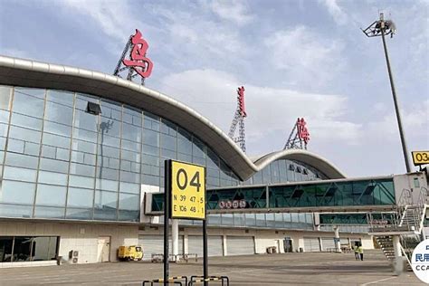 乌海机场开展应急救援道路巡查 - 中国民用航空网