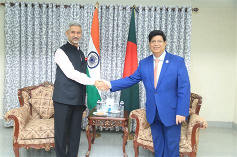Jaishankar calls on Bangladesh PM Sheikh Hasina, conveys PM Modi's ...