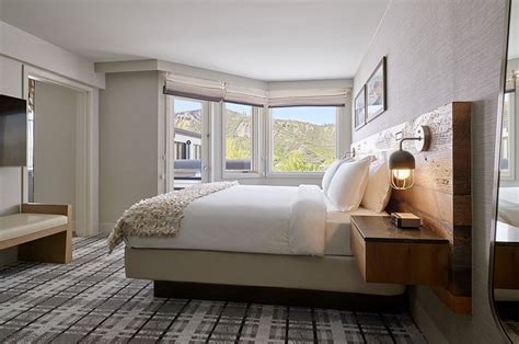 Viewline Resort Snowmass, Autograph Collection Room Service: Pictures ...