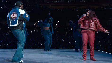 Kendrick Lamar Brings Out Drake's Ex Serena Williams for 2025 Super ...