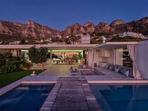 Spotlight on South Africa's most expensive homes: Listing Cape Town (S2 ...