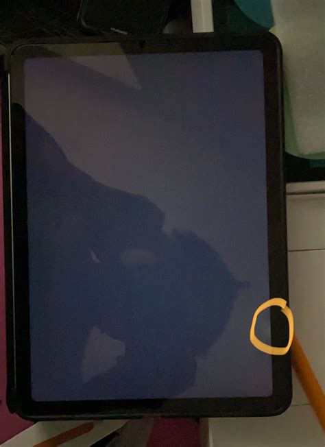 iPad Air 4 backlight bleed problem - Apple Community