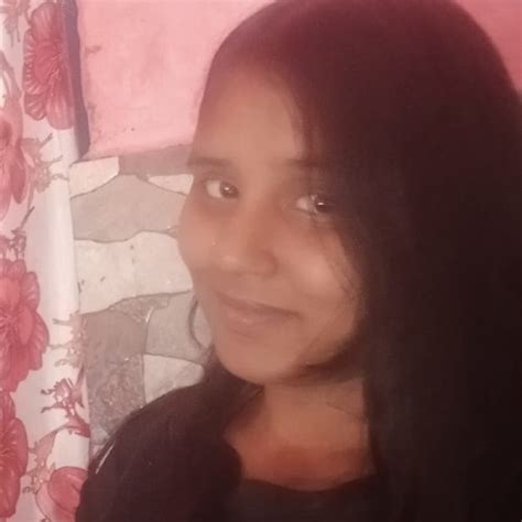 Tamanna - Maths teacher in Noida - ₹100/h