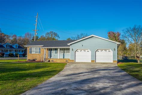 1801 E Crabtree Rd, Hixson, TN 37343 | Homes.com