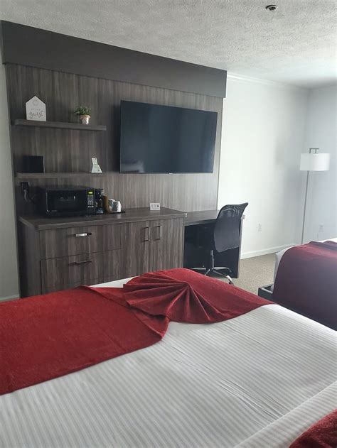 THE SEQUOIA INN (Hanford) - Hotel Reviews, Photos, Rate Comparison ...